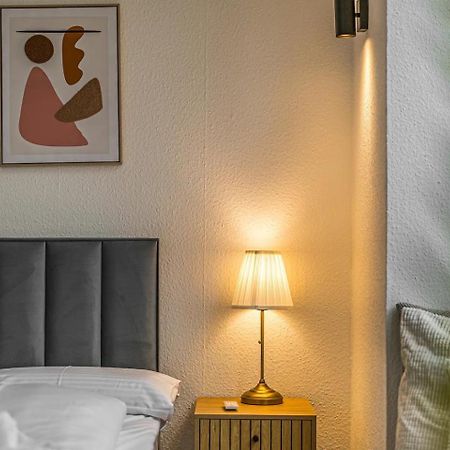 Ruhige Und Stilvolle Wohnung Am Clara-Zetkin-Park Lipcse Kültér fotó