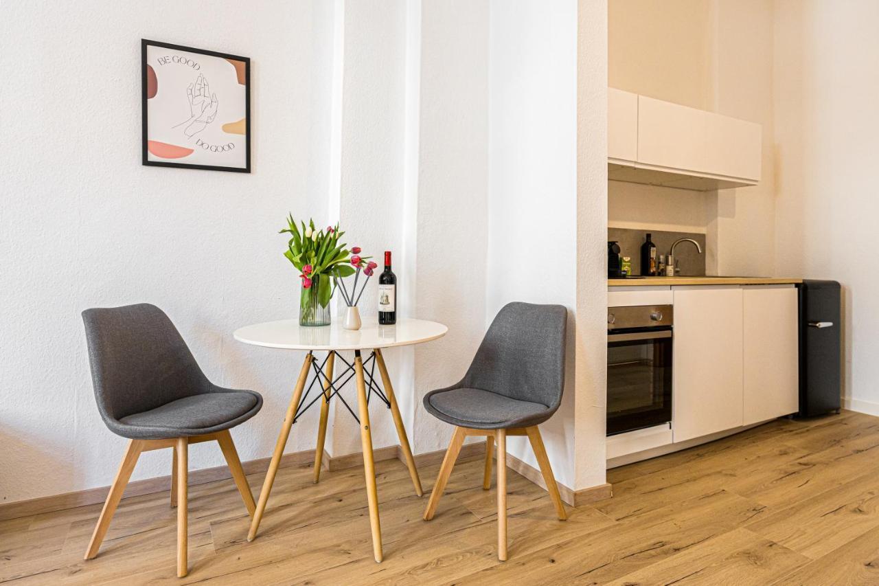 Ruhige Und Stilvolle Wohnung Am Clara-Zetkin-Park Lipcse Kültér fotó